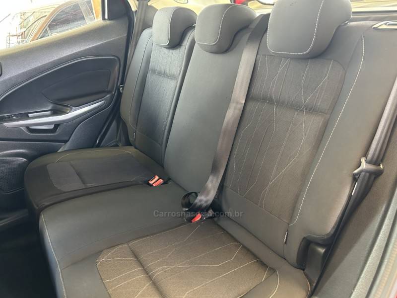 FORD - ECOSPORT - 2020/2021 - Vermelha - R$ 76.900,00