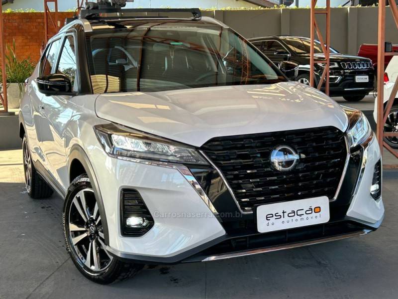 NISSAN - KICKS - 2023/2024 - Branca - R$ 132.900,00