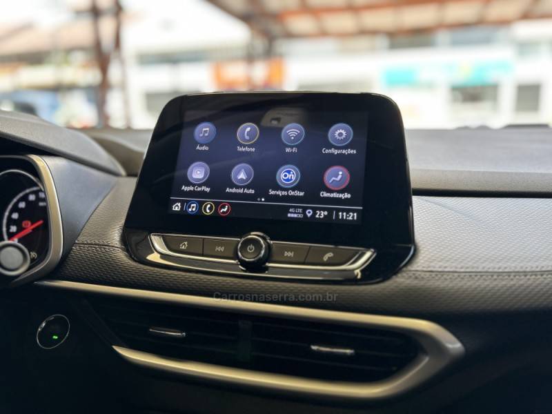 CHEVROLET - TRACKER - 2021/2022 - Branca - R$ 111.900,00