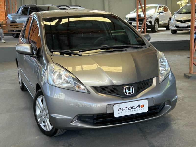 HONDA - FIT - 2009/2009 - Cinza - R$ 43.900,00