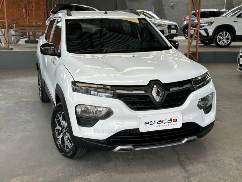 RENAULT - KWID - 2022/2023 - Branca - R$ 55.900,00