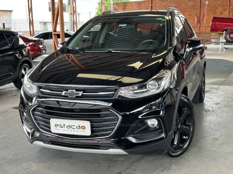 CHEVROLET - TRACKER - 2018/2019 - Preta - R$ 95.900,00