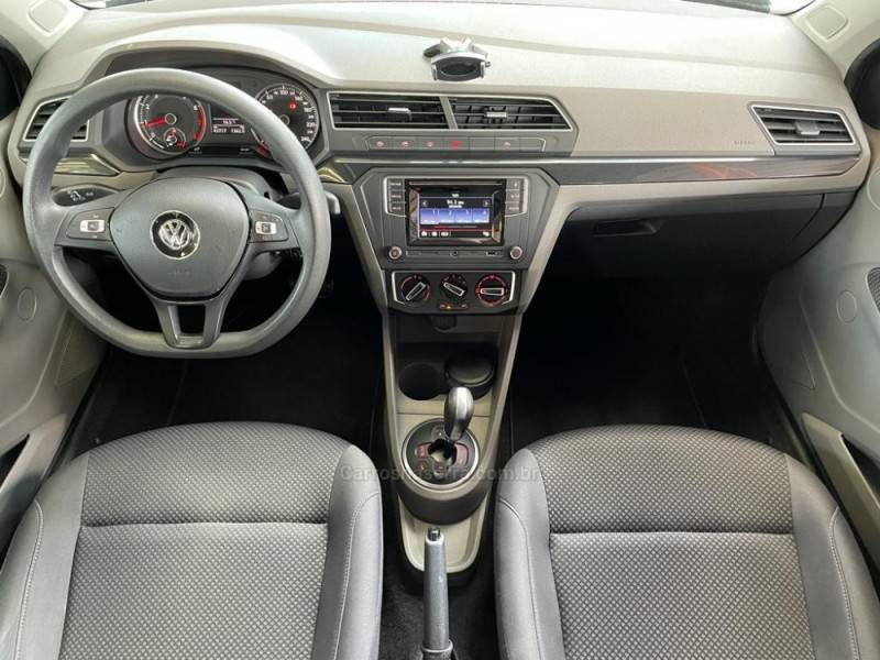 VOLKSWAGEN - VOYAGE - 2016/2017 - Prata - R$ 54.900,00