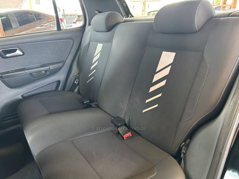 VOLKSWAGEN - FOX - 2016/2017 - Preta - R$ 57.900,00