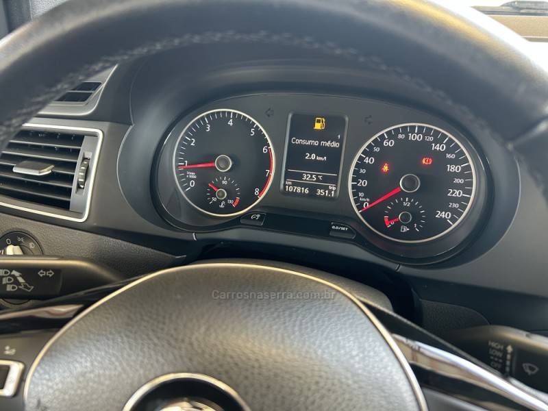 VOLKSWAGEN - FOX - 2016/2017 - Preta - R$ 57.900,00