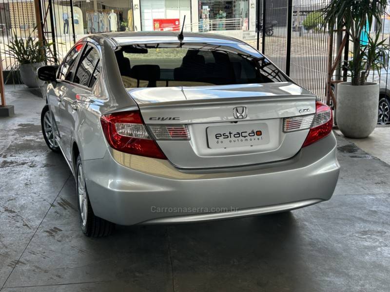 HONDA - CIVIC - 2012/2012 - Prata - R$ 68.900,00