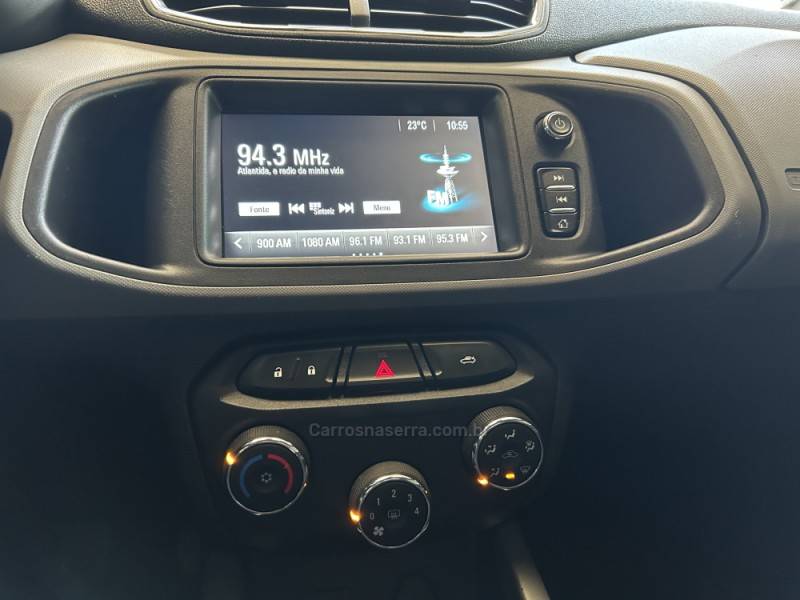 CHEVROLET - ONIX - 2019/2019 - Branca - R$ 58.900,00