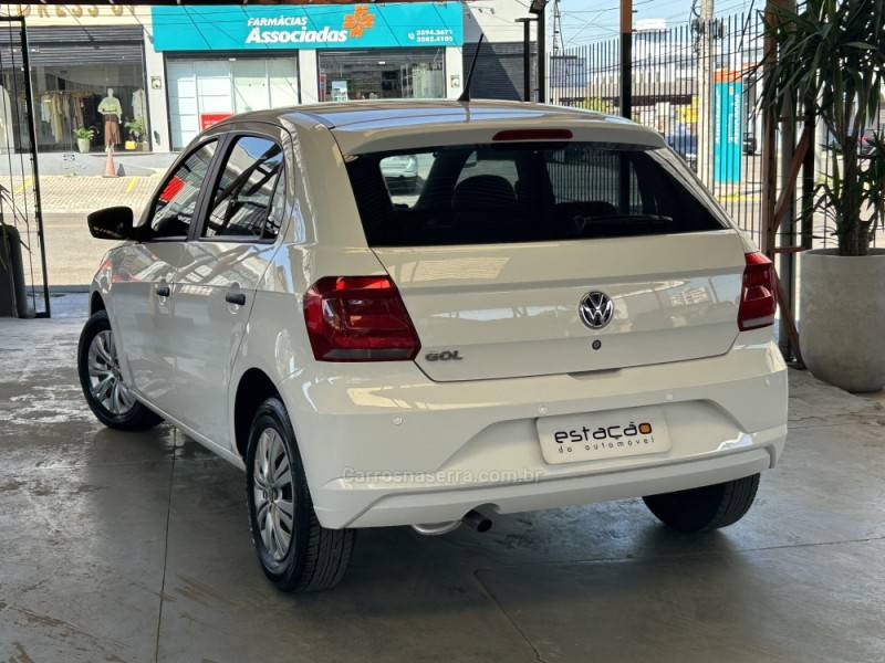 VOLKSWAGEN - GOL - 2019/2020 - Branca - R$ 47.900,00
