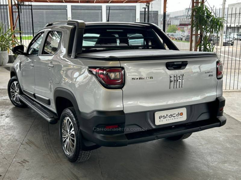 FIAT - STRADA - 2022/2022 - Prata - R$ 113.900,00