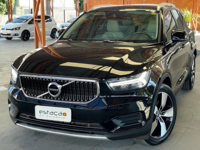 VOLVO - XC 40 - 2018/2019 - Preta - R$ 159.900,00