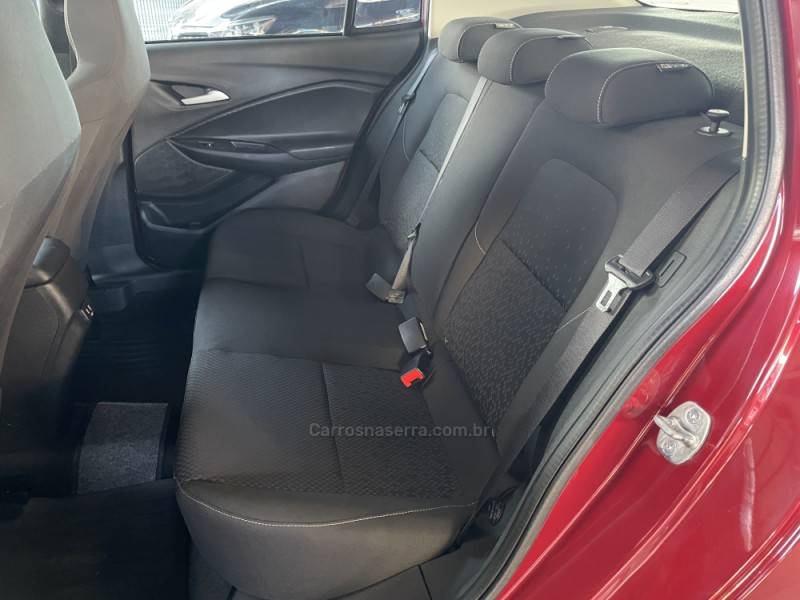 CHEVROLET - ONIX - 2019/2020 - Vermelha - R$ 74.900,00